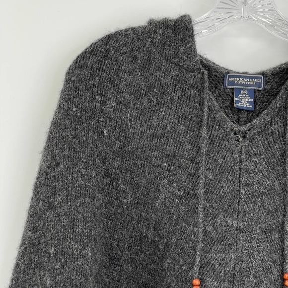 American Eagle shetland wool poncho hooded - Picture 3 of 9